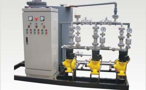 移動(dòng)式和簡(jiǎn)易一體化加藥裝置的對(duì)比